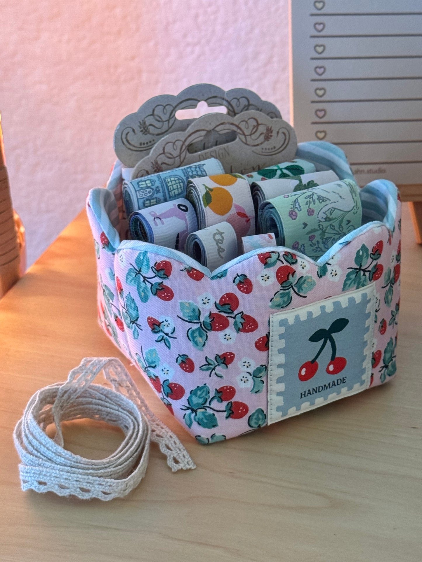 Scalloped Basket